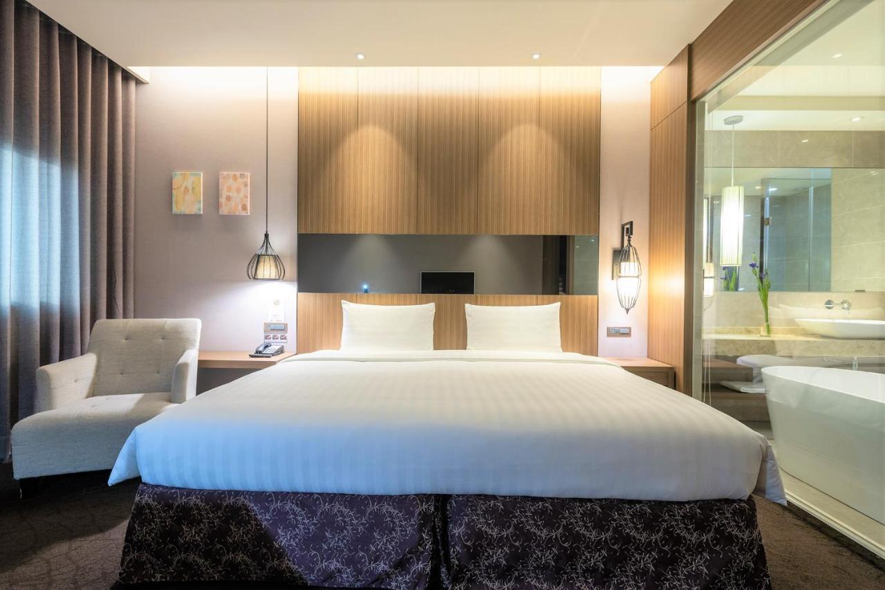 Hotel Intrendy Tajsan Kültér fotó