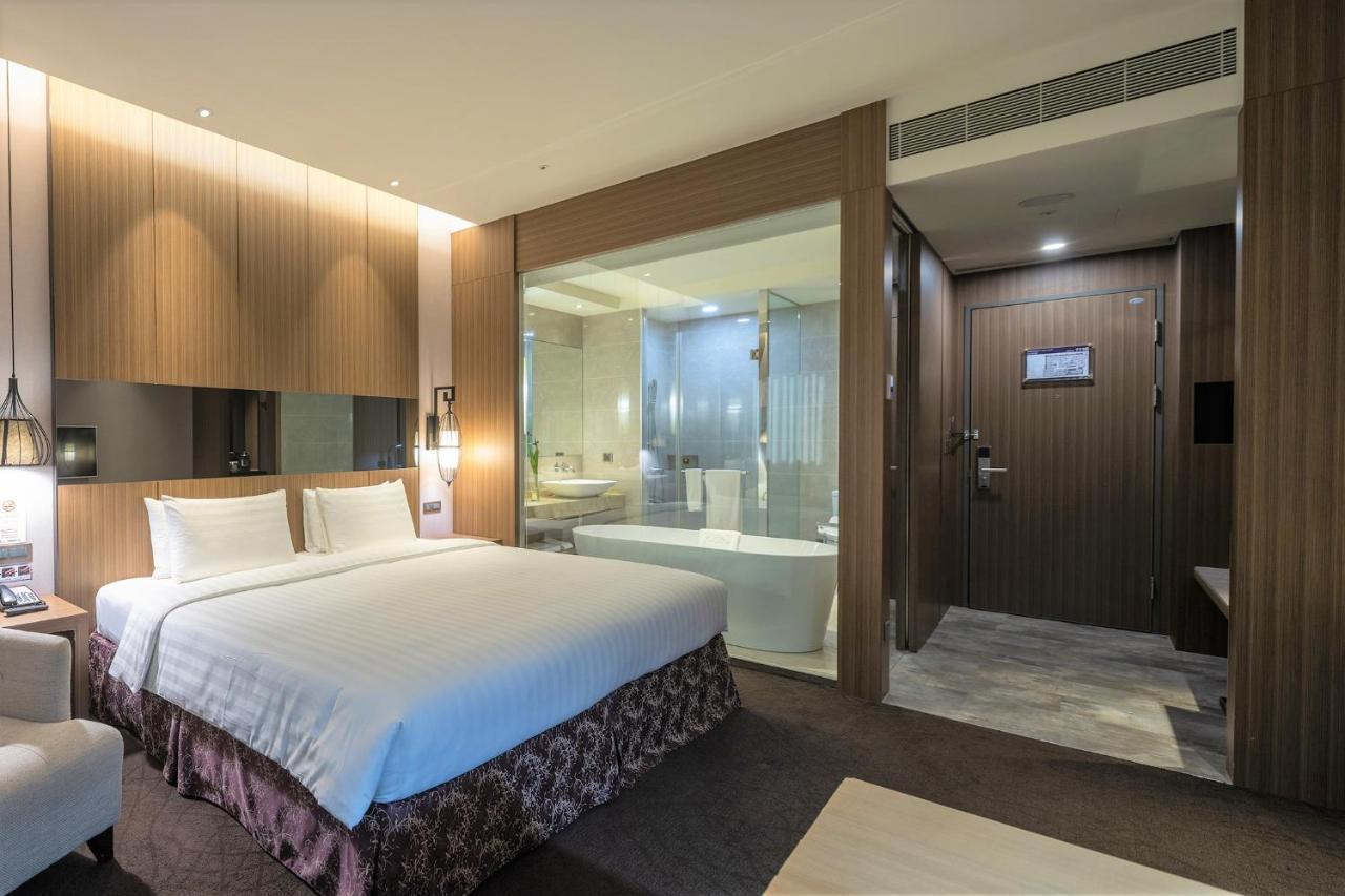 Hotel Intrendy Tajsan Kültér fotó