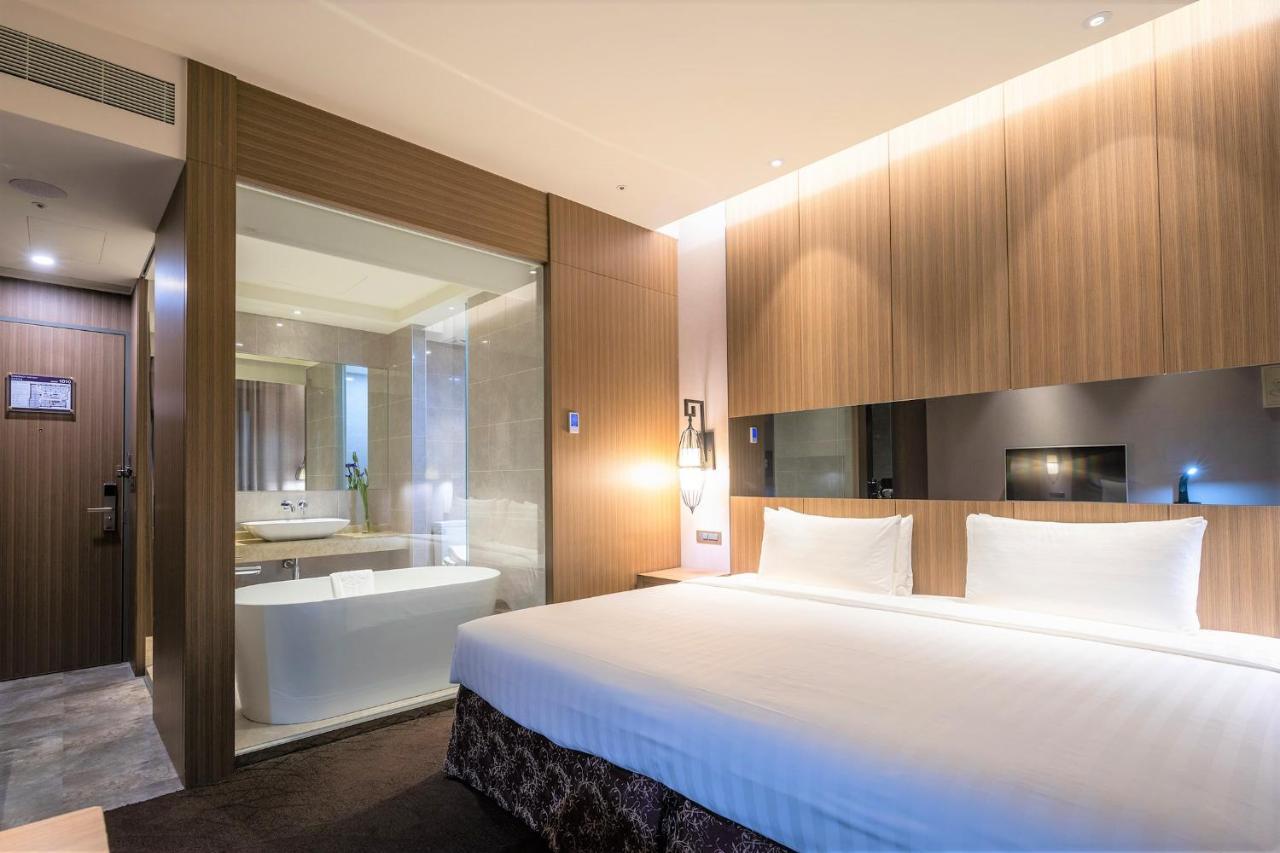 Hotel Intrendy Tajsan Kültér fotó
