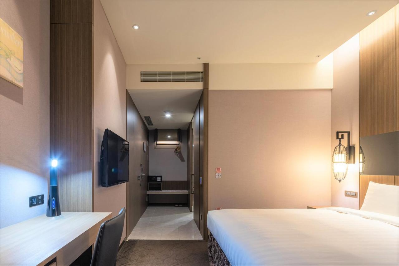 Hotel Intrendy Tajsan Kültér fotó