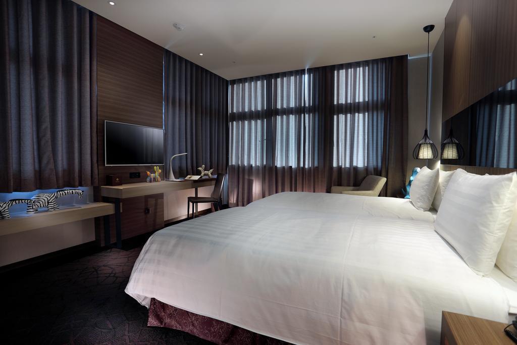 Hotel Intrendy Tajsan Kültér fotó