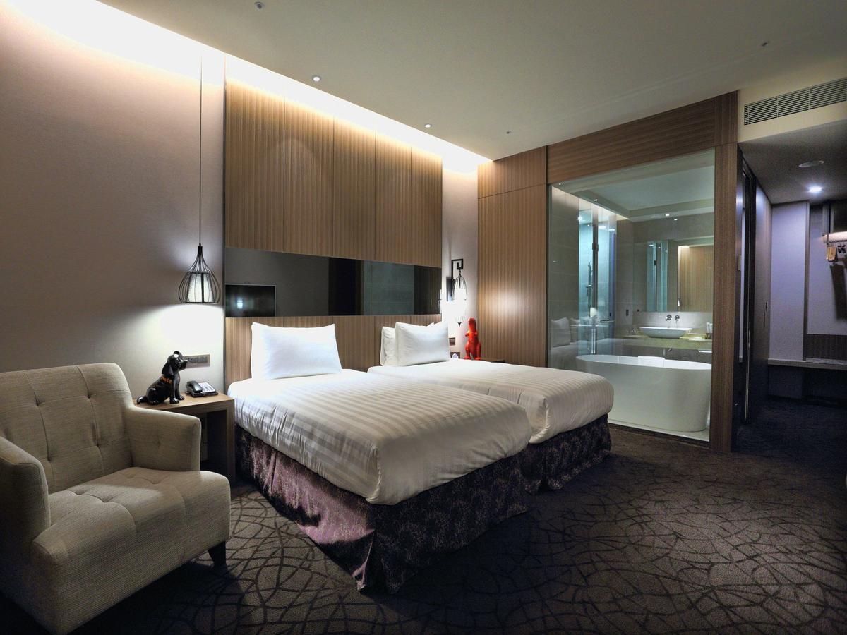 Hotel Intrendy Tajsan Kültér fotó