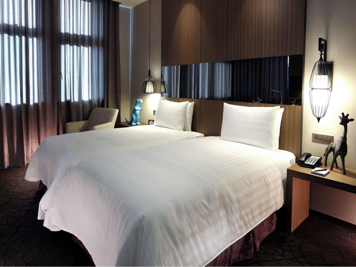 Hotel Intrendy Tajsan Kültér fotó