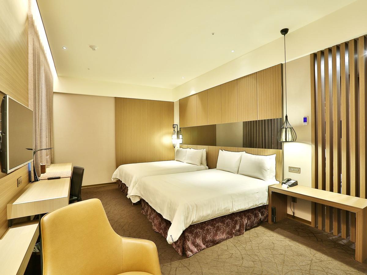 Hotel Intrendy Tajsan Kültér fotó