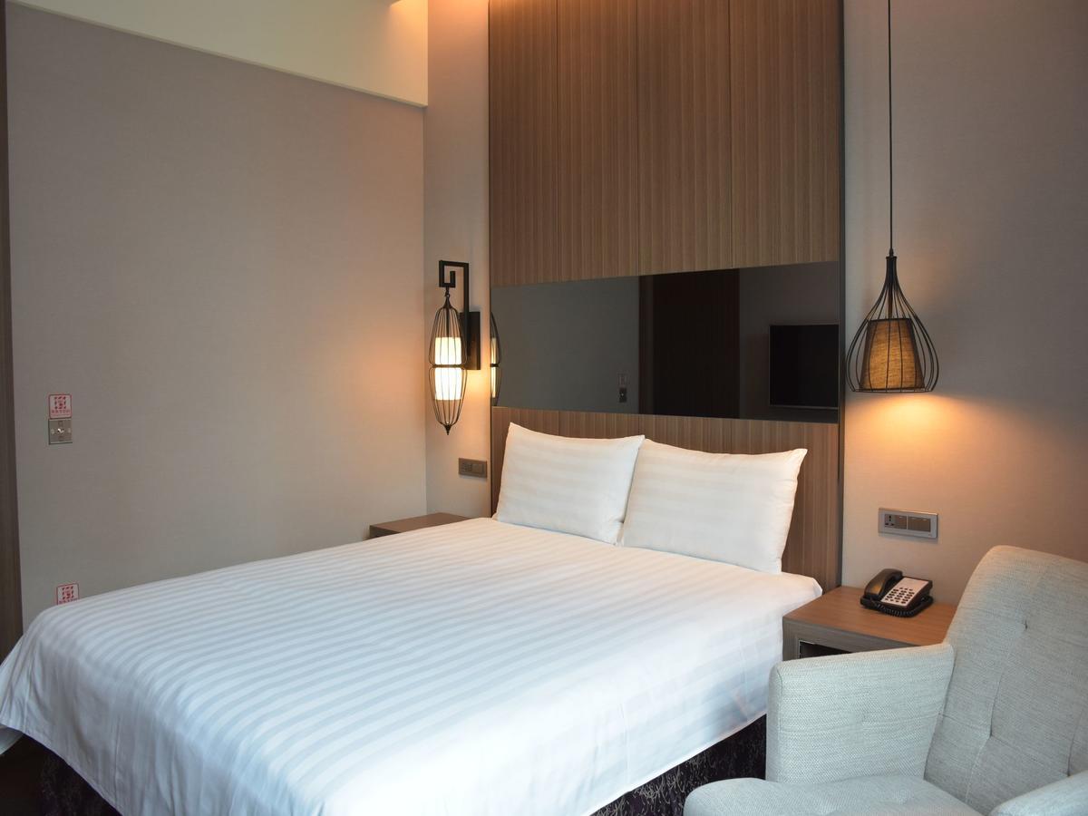 Hotel Intrendy Tajsan Kültér fotó